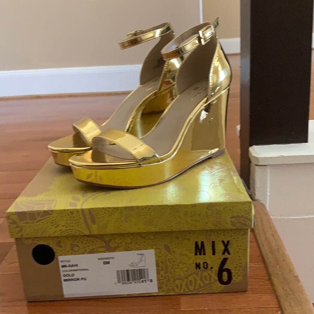 Mix No. 6-Sahi Wedge Sandal size 6